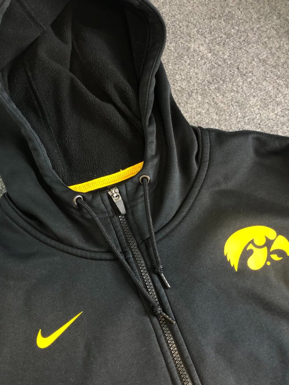 Nike Iowa Hawkeyes Full Zip Men Large Jacket Black Gold Blackout Full Zip
